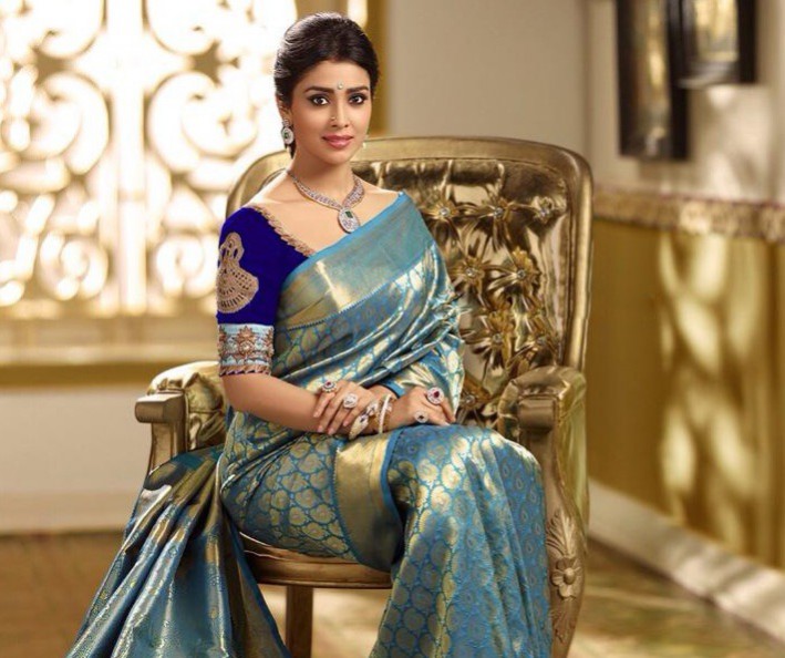 Best saree for mother sale