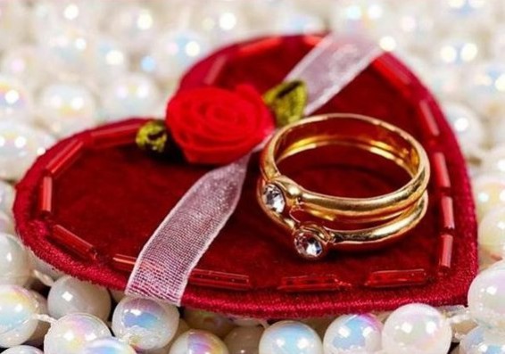 karwa chauth gift for wife ideas