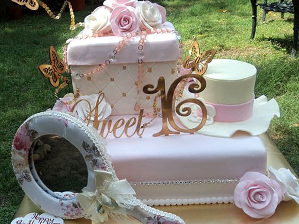 Love all type of Cakes
