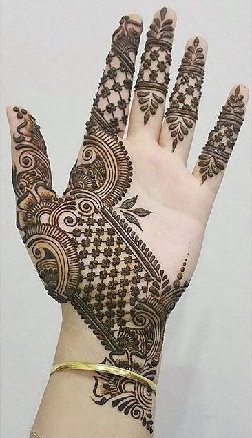 Half Hand Mehndi to Trend