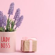 8 Best Women’s Day Gift Ideas for Employees - Giftalove