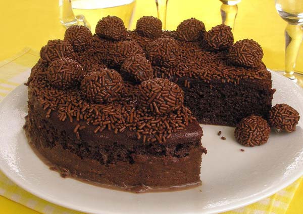 Bolo De Brigadeiro Cake