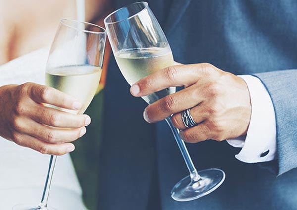 Champagne/Wine Glasses