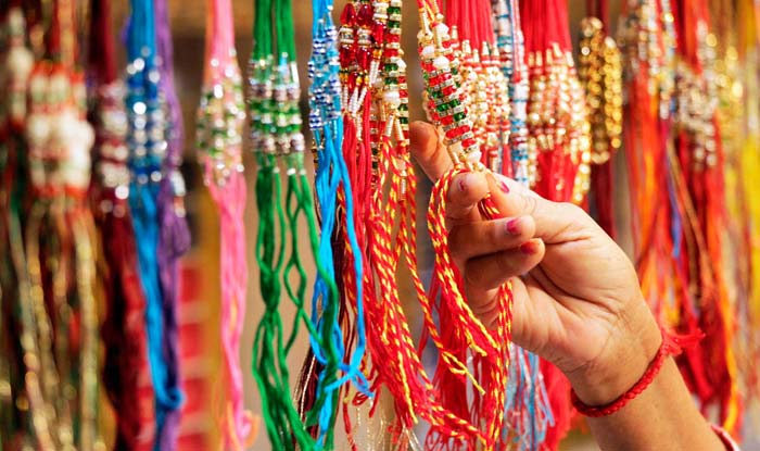 Rakhi based On your brother’s Zodiac Signs