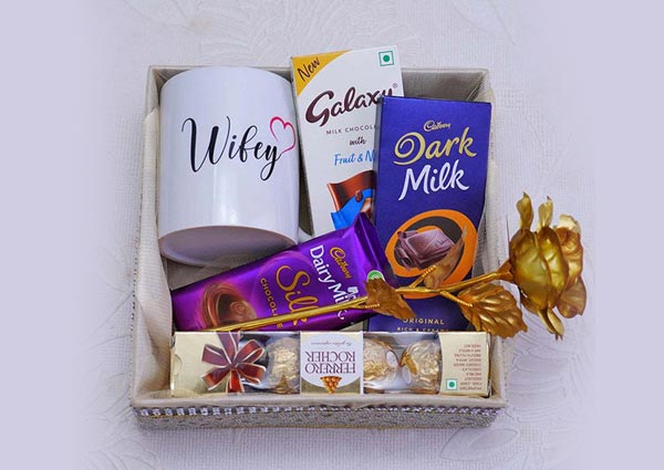 Romantic Anniversary Hampers